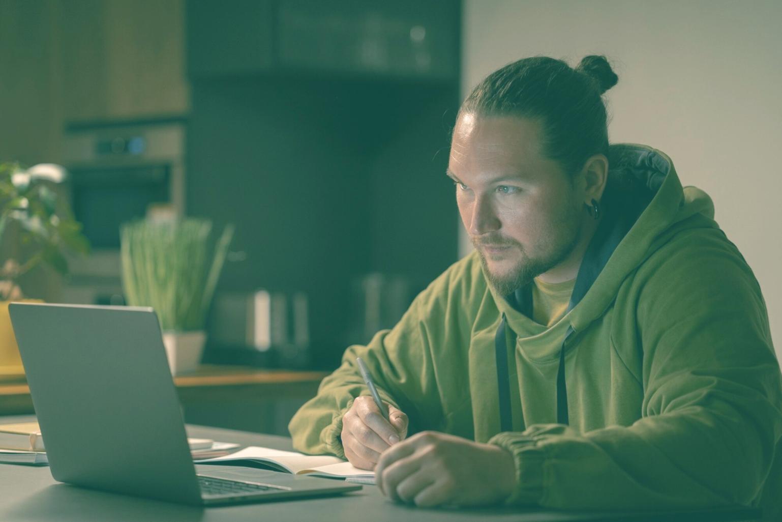 Datenanalyse und Strategieplanung für SEO-Software